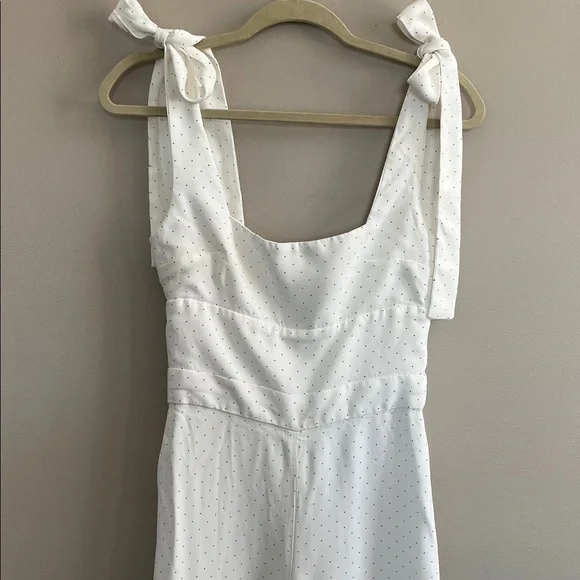 Alexis Lincoln Bow Jumpsuit in white with Polka Dot print Size medium